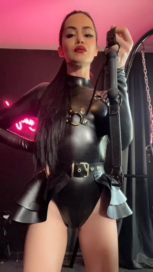 This outfit is hugging my skin in places that you can ever touch. Time to put the gag on Open up by soketaspf