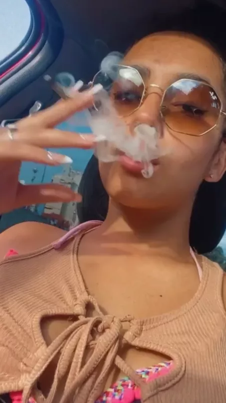Would u let me smoke in ur car for a BJ posted by _Energizer_Bunny_