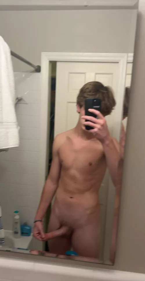 19 snap @dawsbors need a femboy to 🥜 so much by dawscums