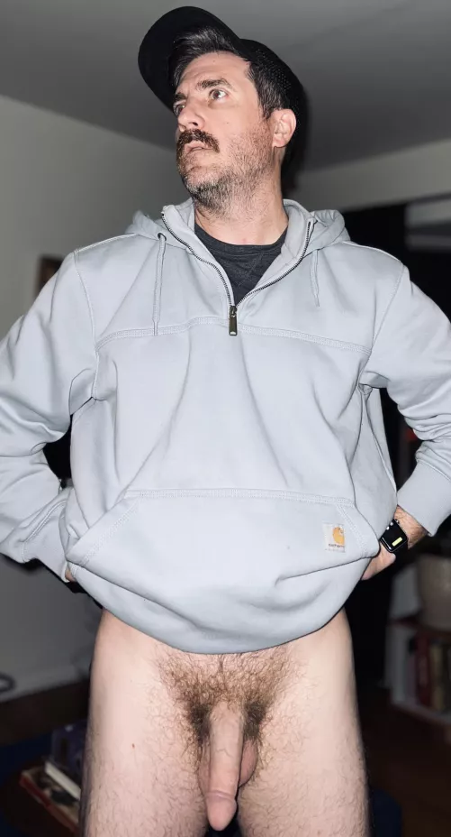 [39]Being a menace around the house by blindautopilot