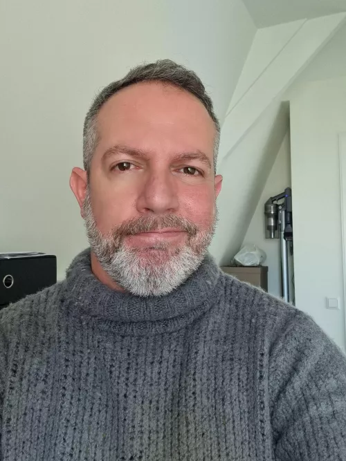 A little salt and pepper  by hewilllight