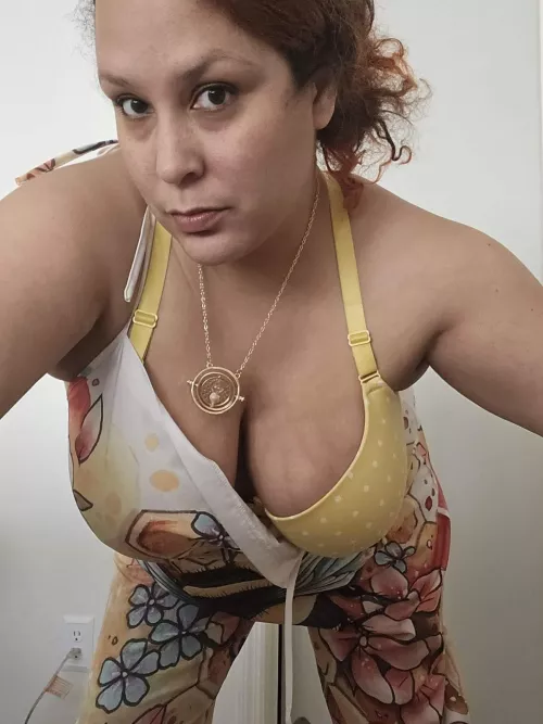 Come get your delicious honey  by AutomatedSausage