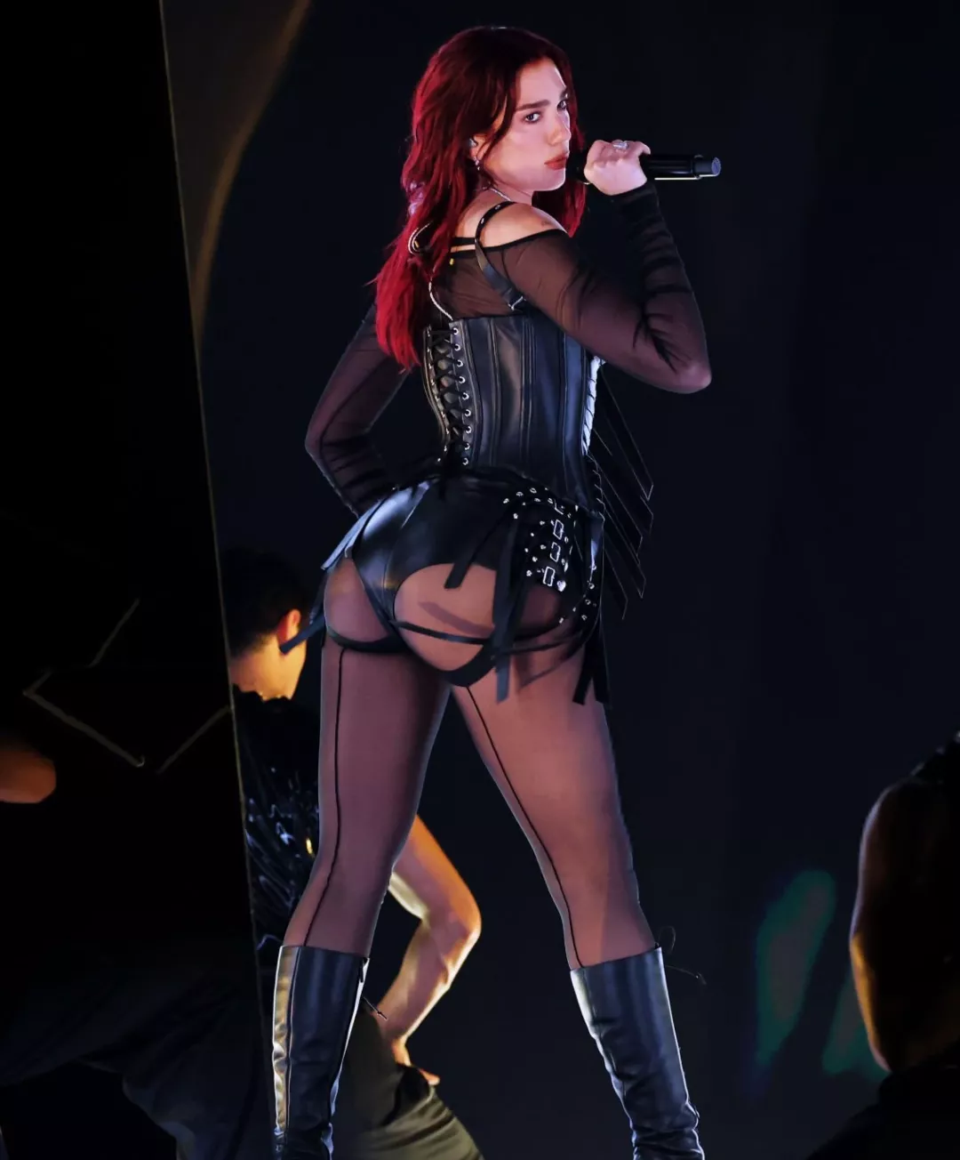 Dua Lipa  posted by redditaintlit