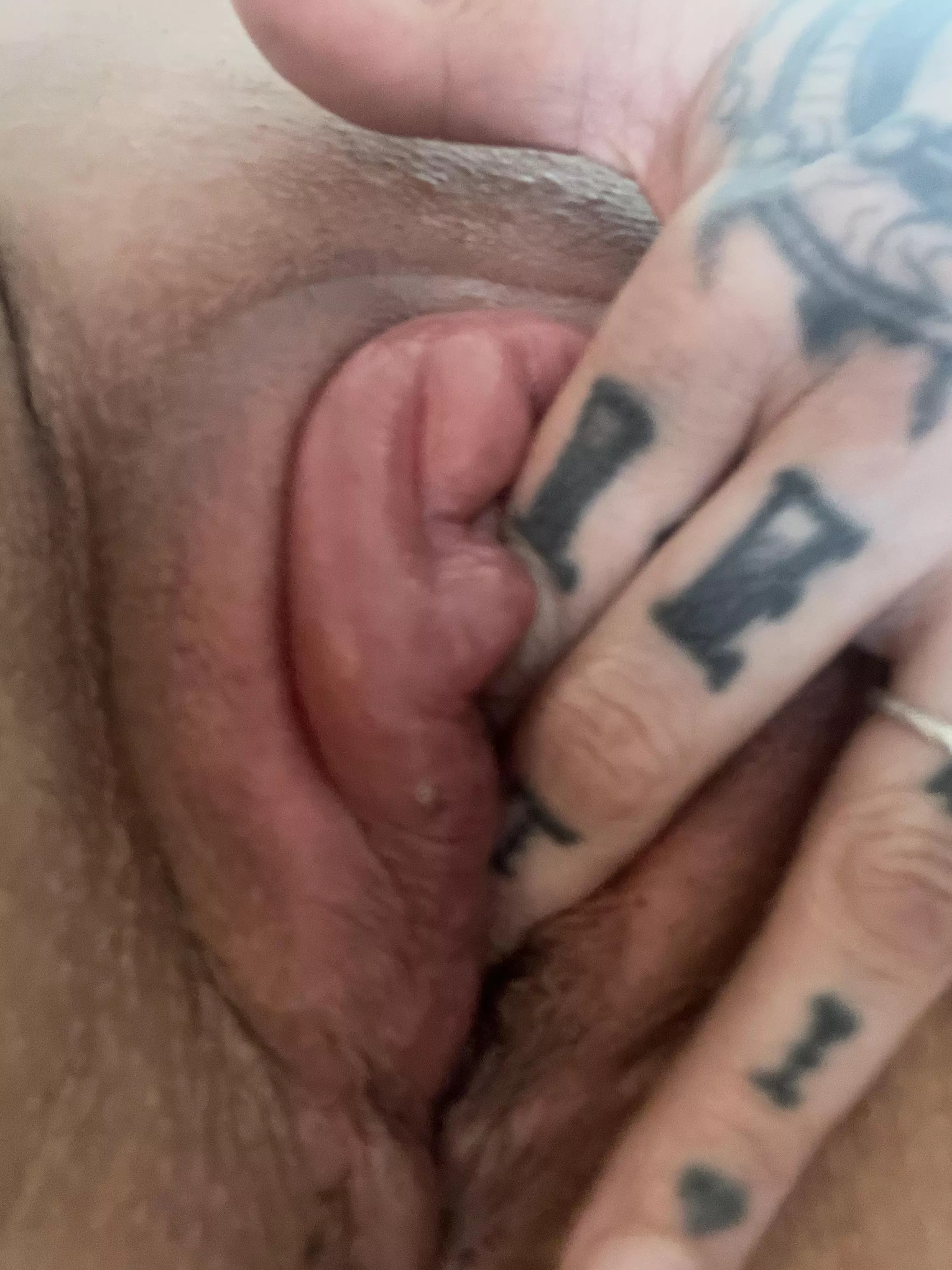 first pump ever posted by CuriousBumbleBeeXO