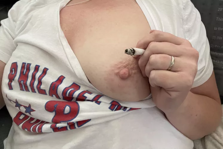 Happy stoner holiday (f) by Sweaty_Drink