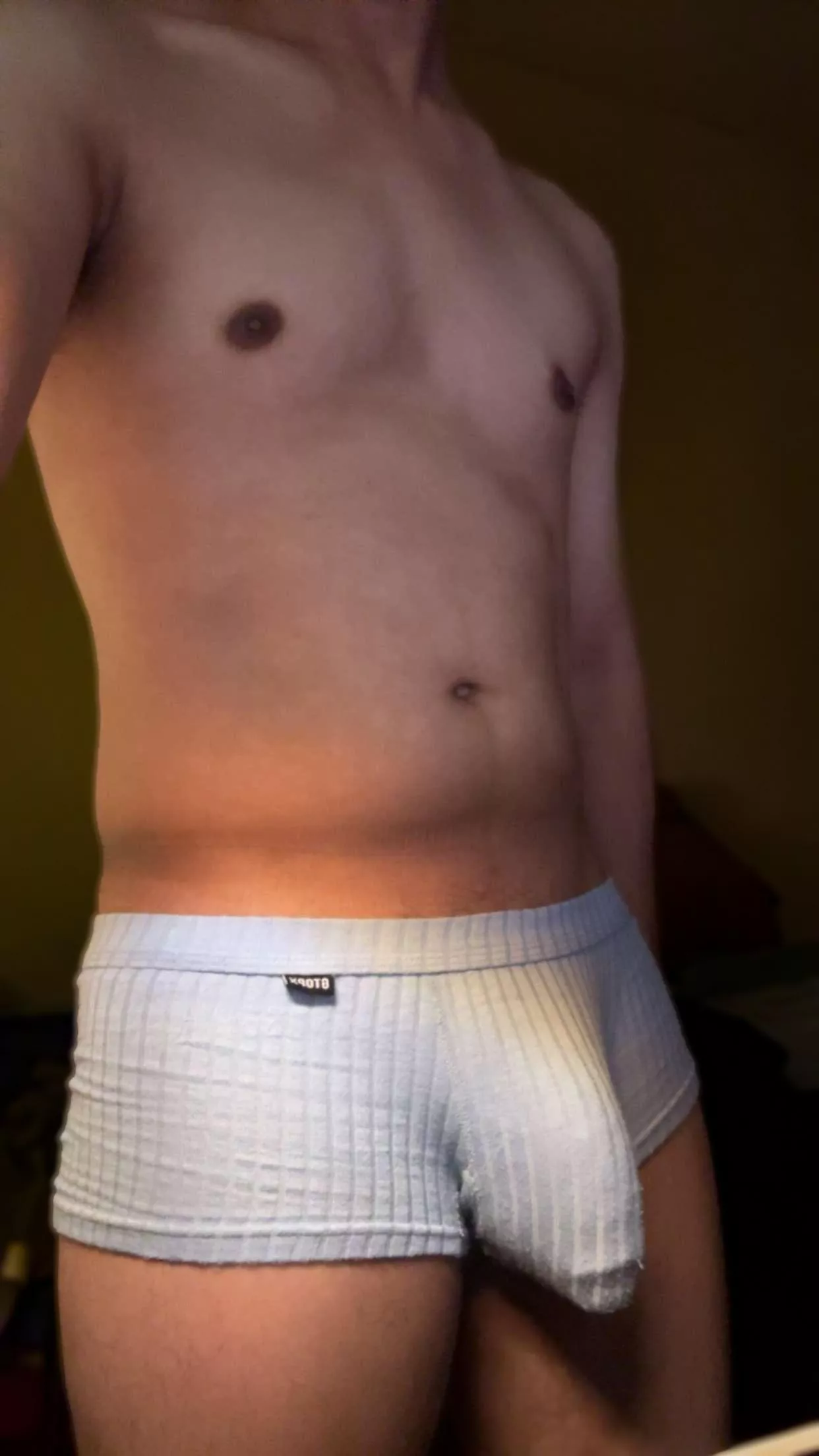 Hey i hope u don't mind i walk around in this posted by thataverageguy11