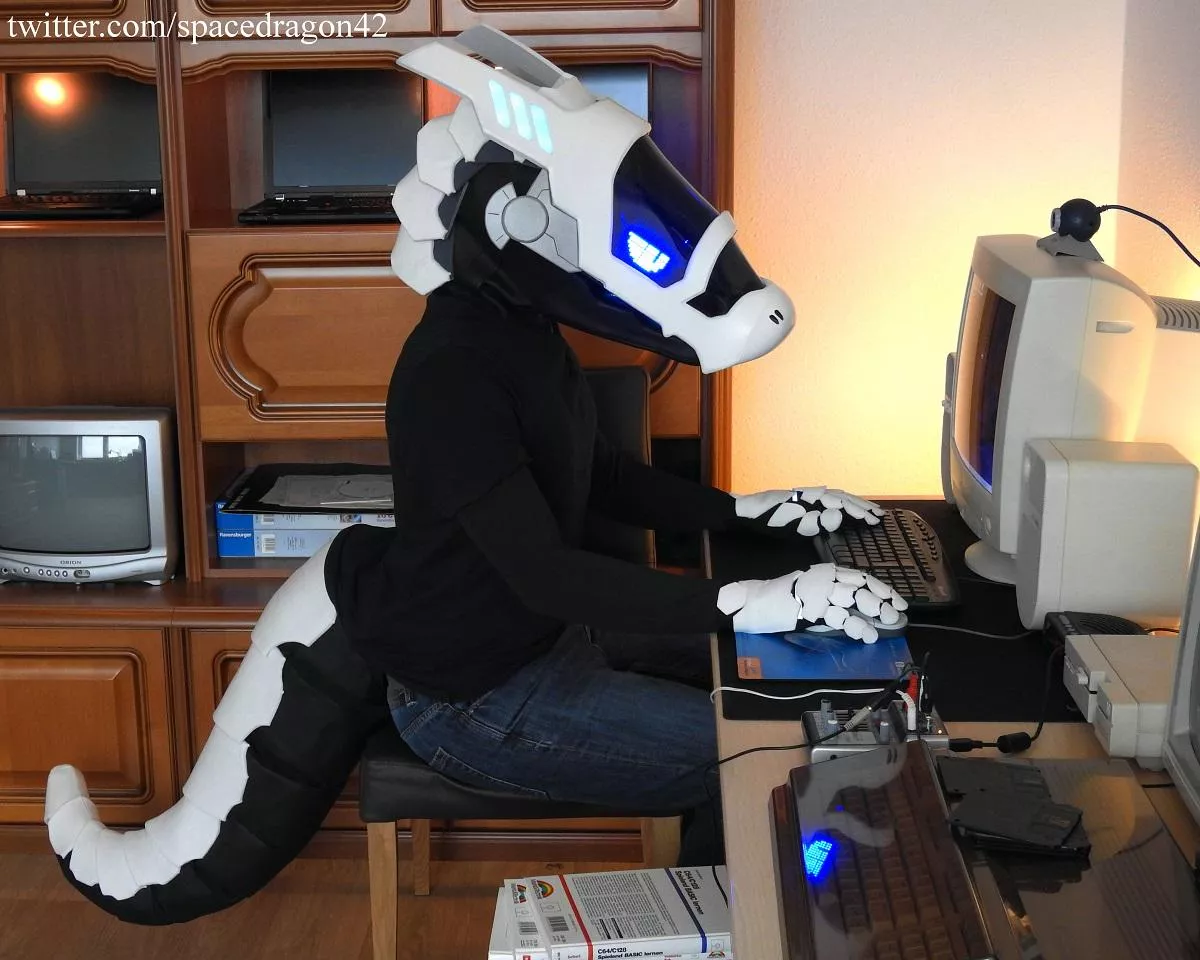 I hope robot Scalies are allowed here too! xP posted by spacedragon42