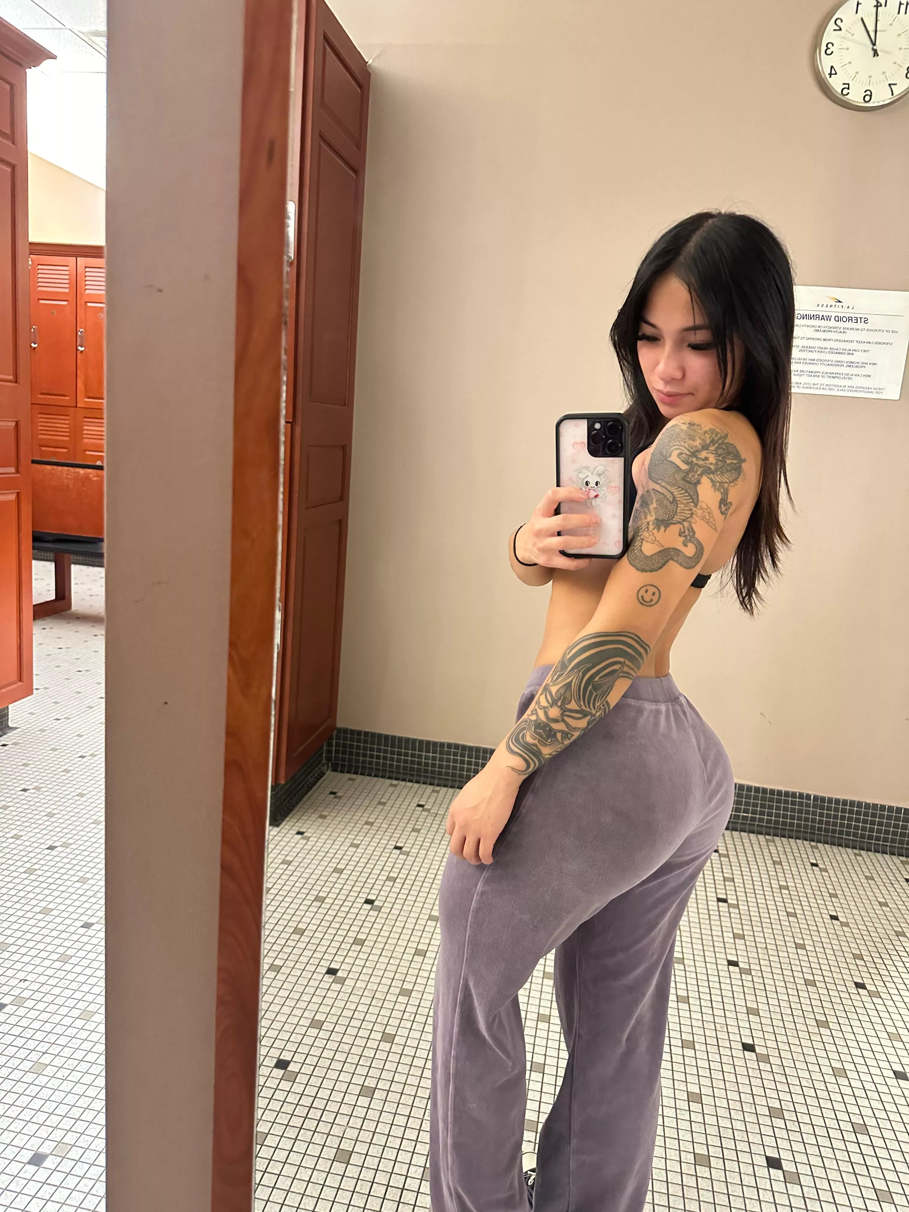 If you saw me in public would you flirt with me? posted by Actual_Ad4345