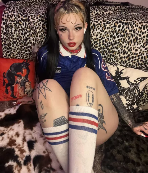 im a little bit camera shy, is that a problem? by BlizzardRecruiter