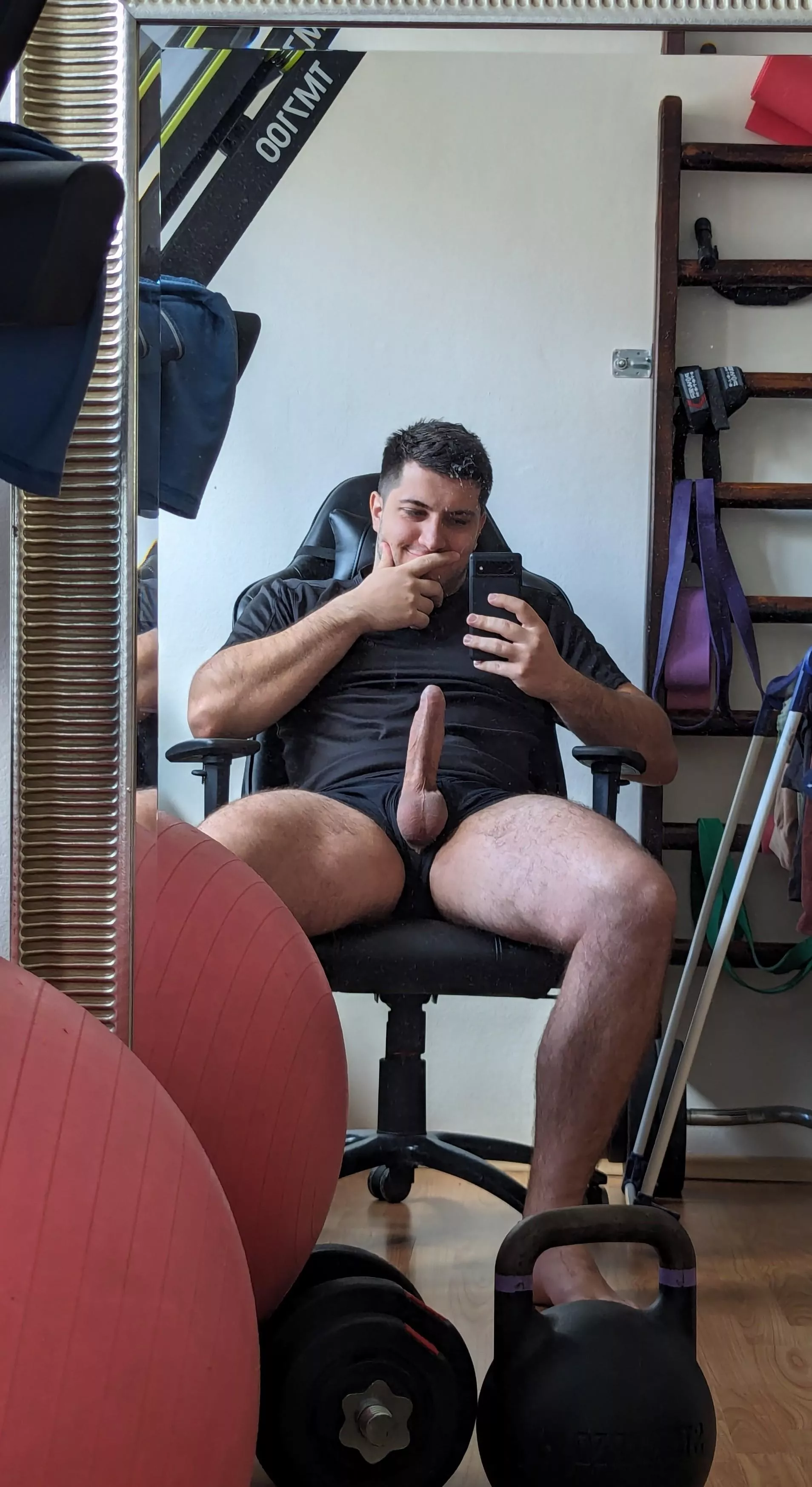 I've got a comfy seat to share [M]26 posted by unoriginalnick101