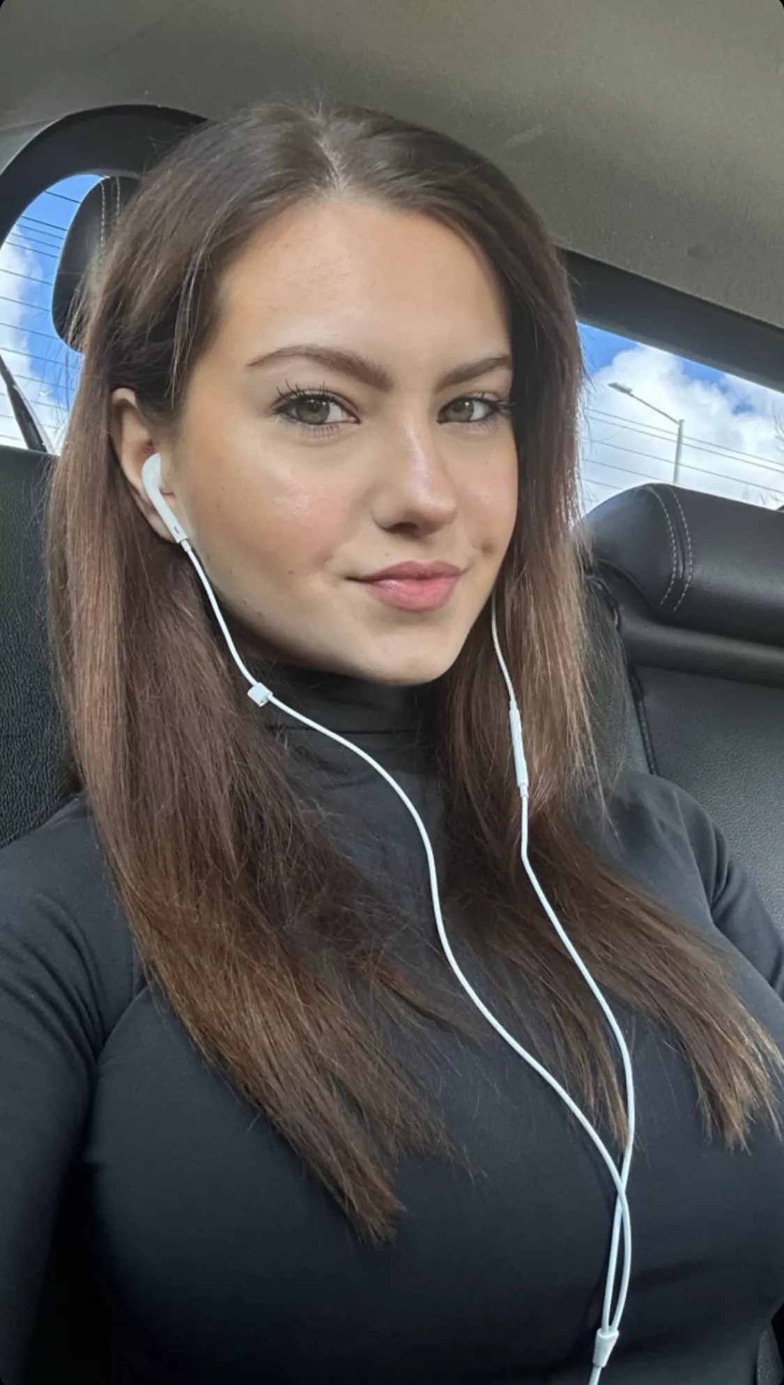 Listening to Music posted by LucyPinderFan924