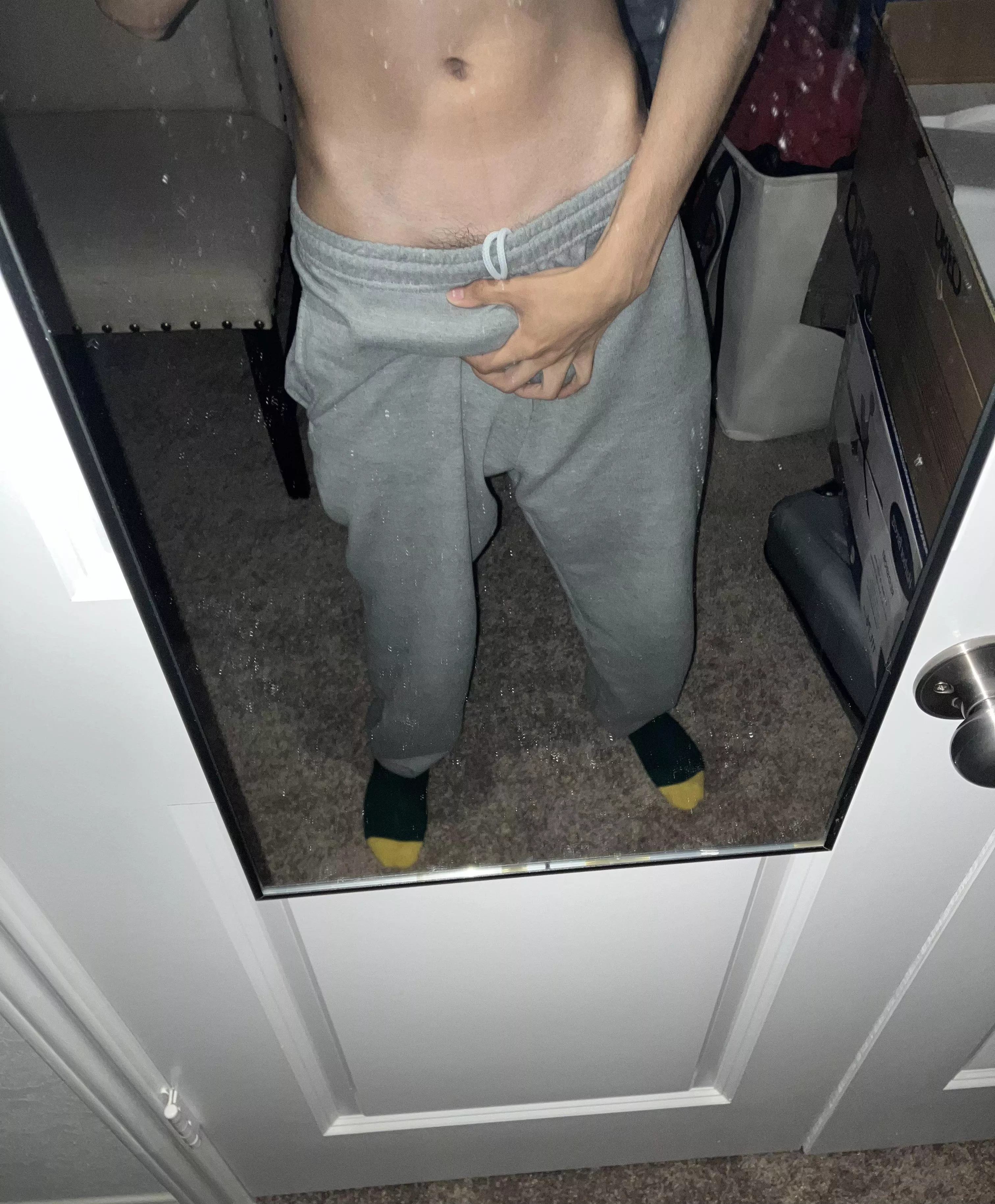 look at bro posted by gay4bigandy