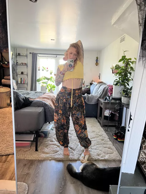 Loving yellow lately  by BettyJean666