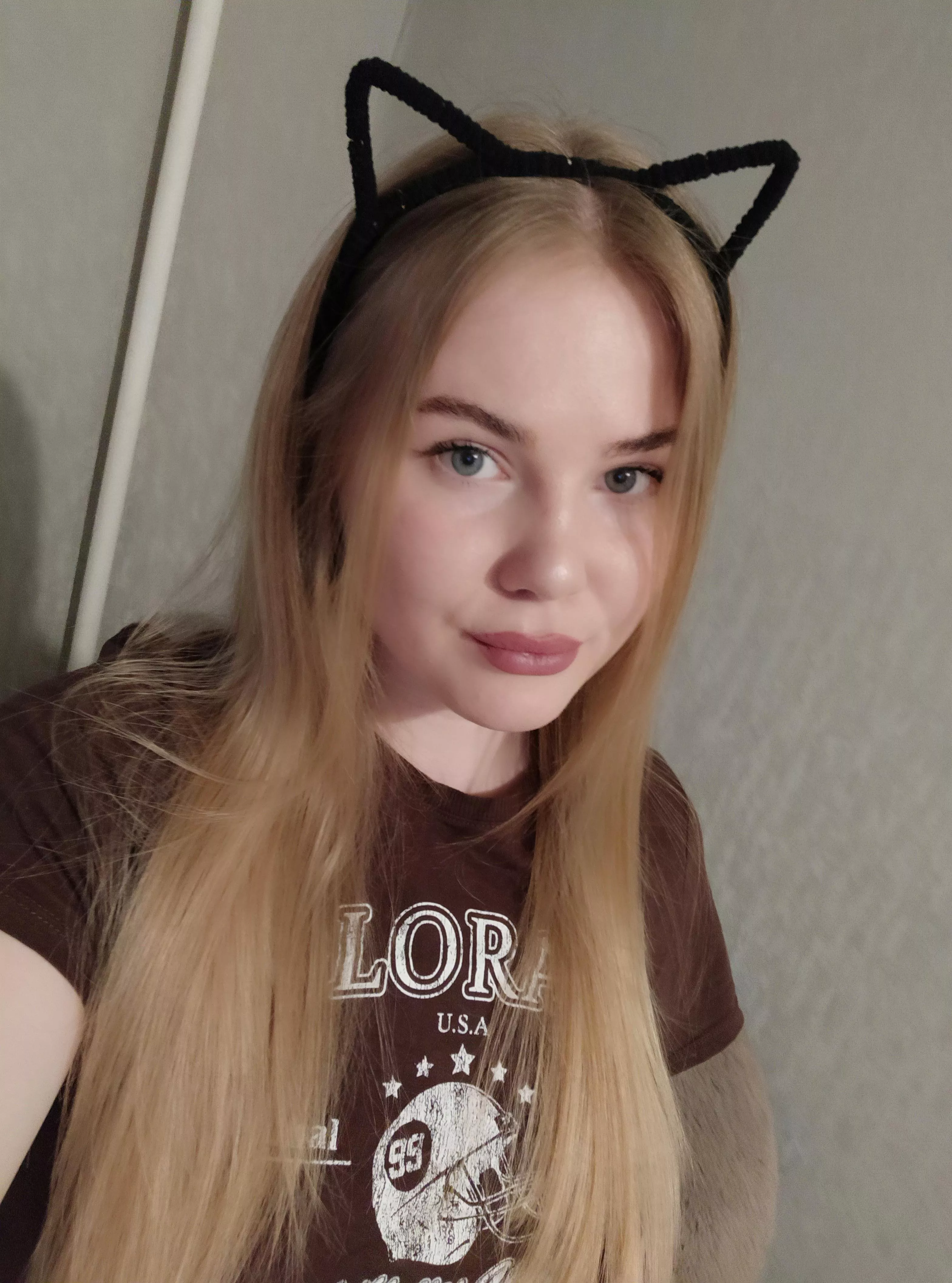 meow posted by Sweet-Slip-8173