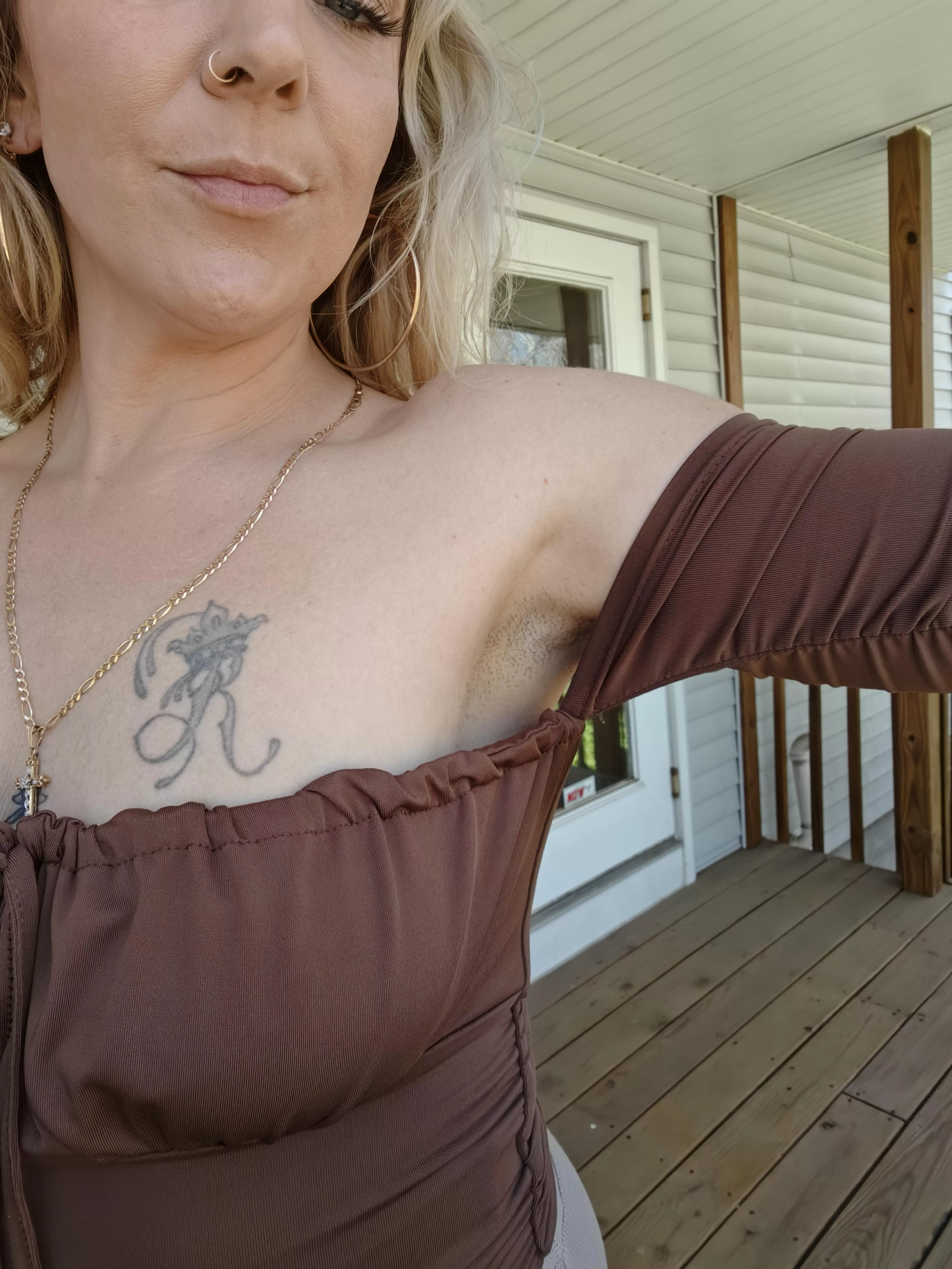 My new favorite style of shirt.. can you tell why? posted by MzRosieB