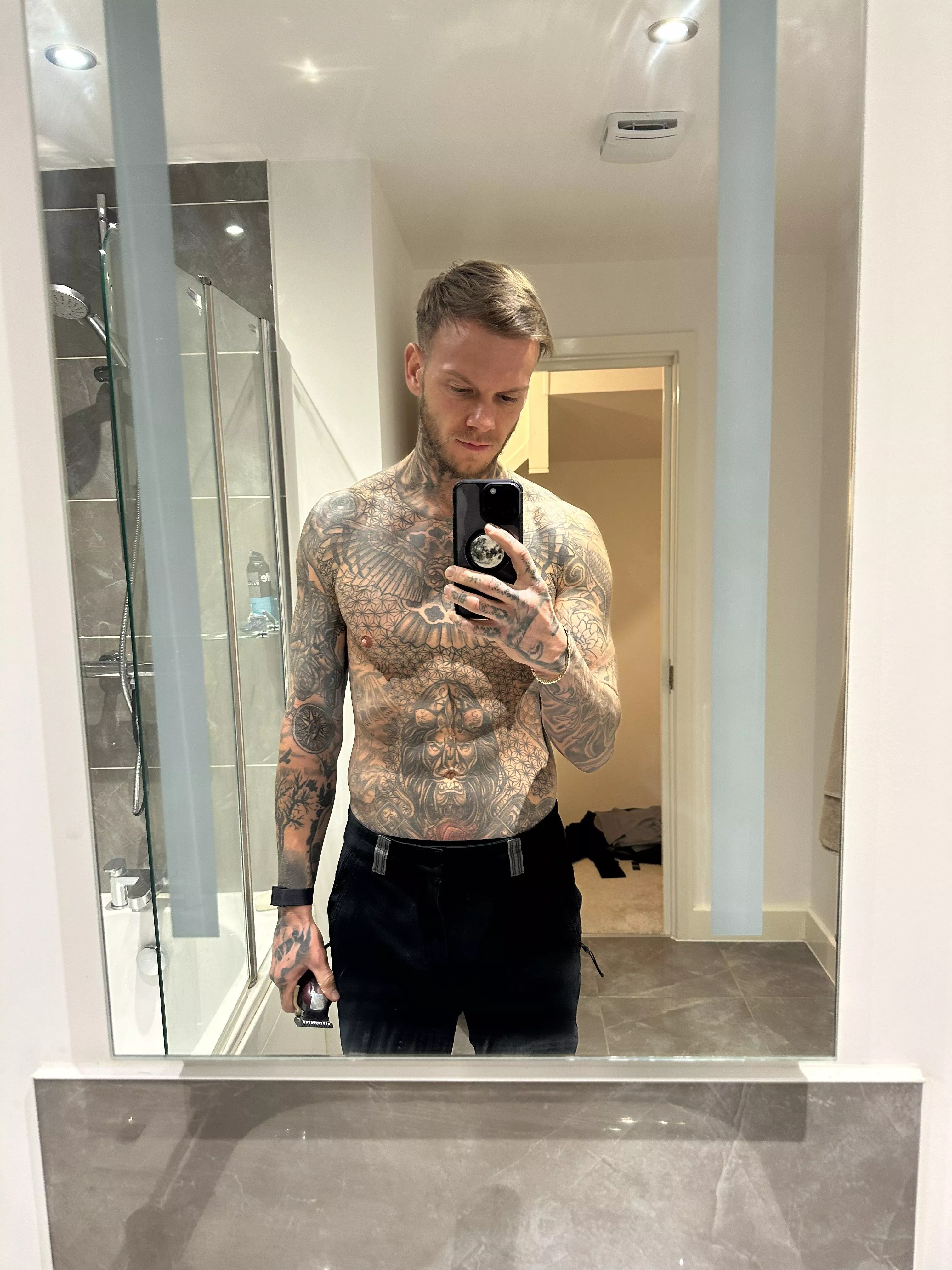 Ngl i love sending dick pics to random Redditors😜 posted by Worried-Definition65