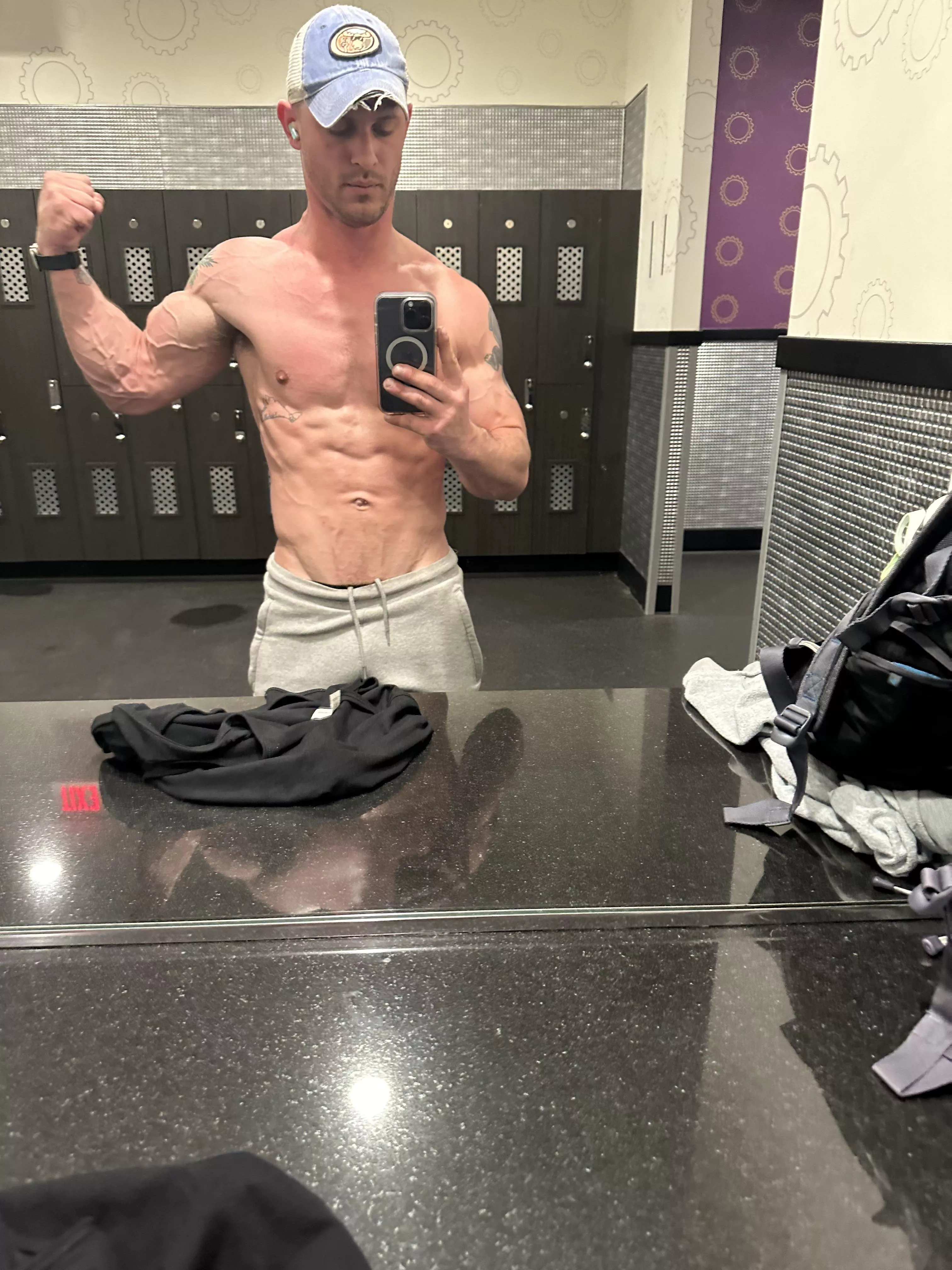 Sweaty and horny posted by littlenicky420