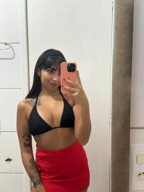 Tell me yes and i'll send you my nudes by yourcrazyprincess