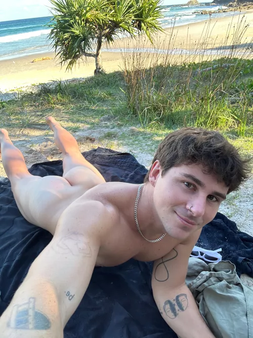 The buns are burning 😂 by Apprehensive_Peace41