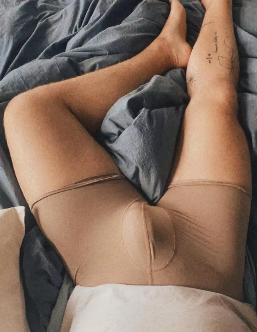 The subtle lines posted by NJ_PandLi