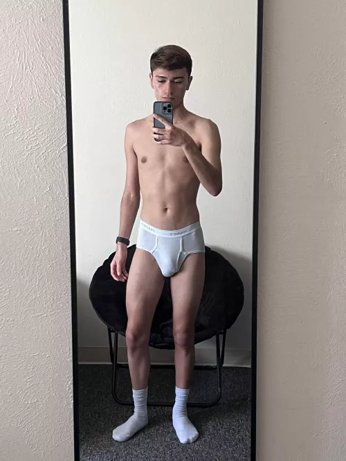 wonder what’s under by fullbloodstar