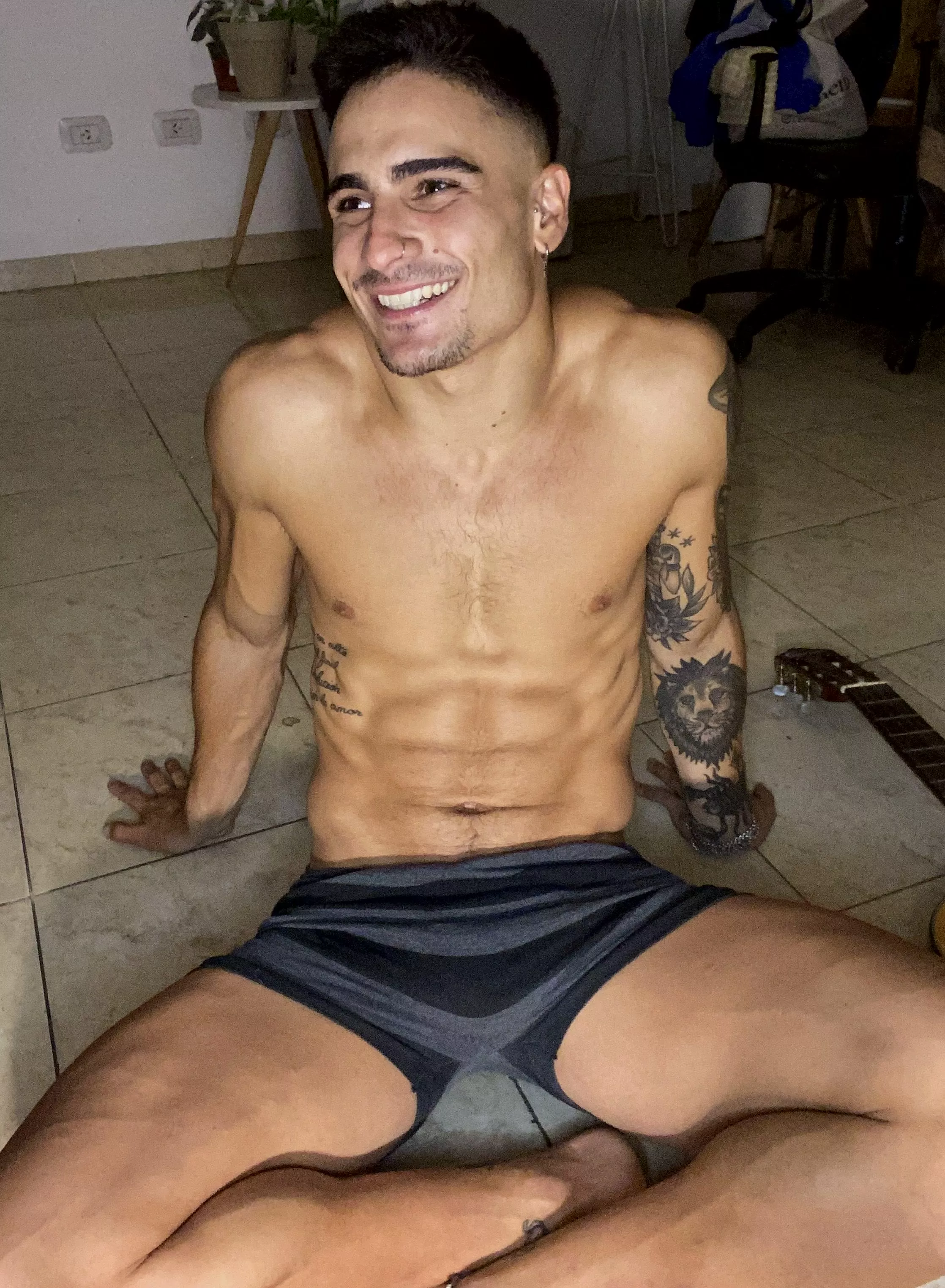 Would u suck it?😝 posted by OliverKingxx