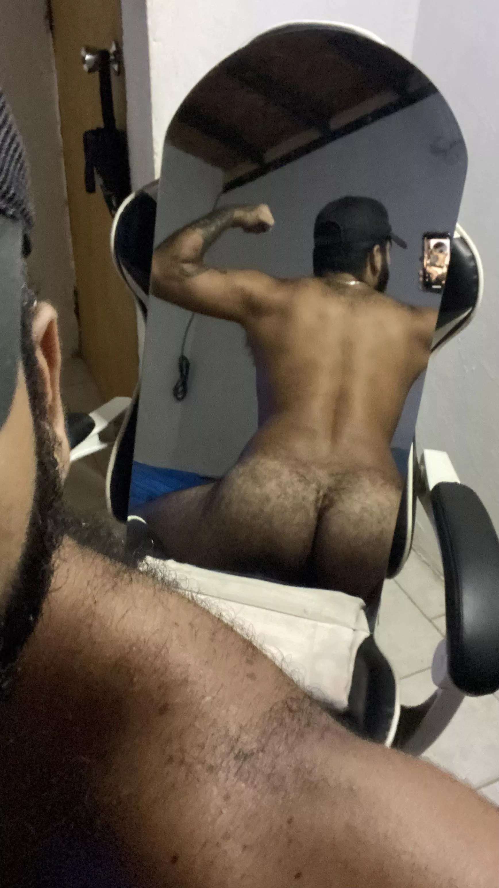 Would you help me take more pictures? I can give you a good reward.  posted by Flirtymank