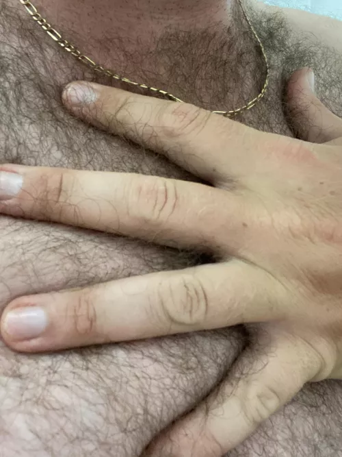 [33] trying to be a little seductive I suppose by WildHelicopter1293