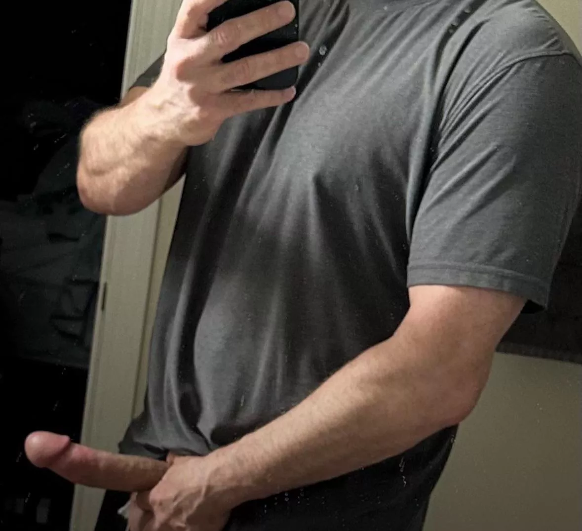 [44] There is one thing missing from this picture. posted by brucewa19