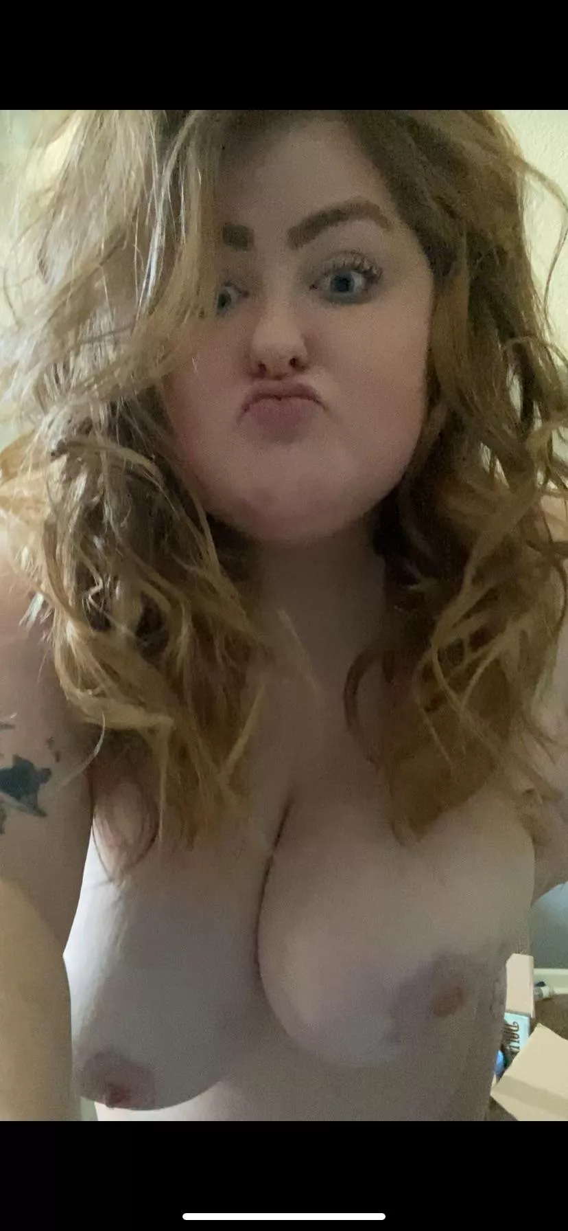 Big hair big tits posted by emotionally-slutty