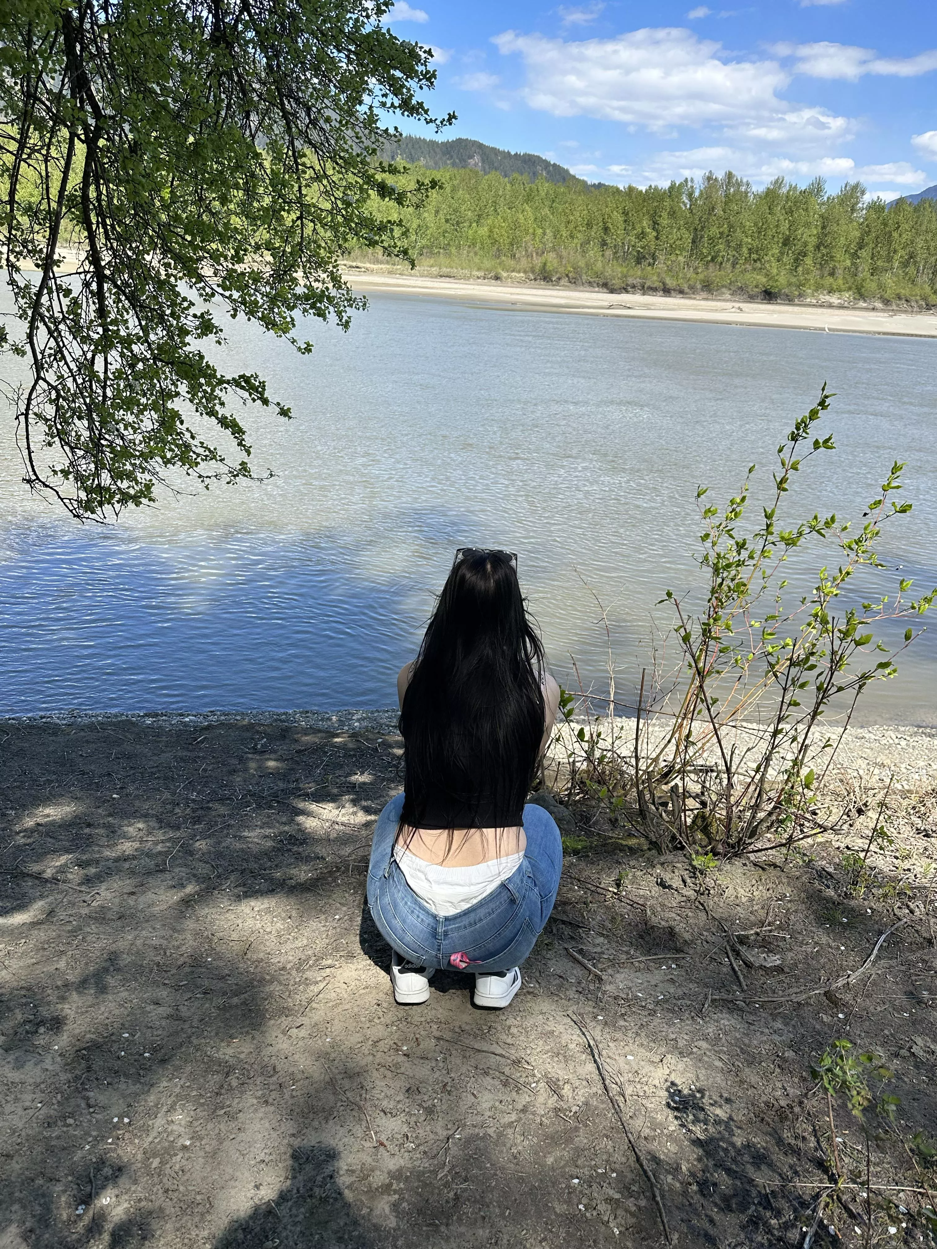 Enjoying the view 🌊🌲 posted by SoggyStrawberryy
