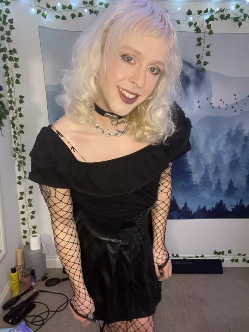 Haii cuties :3 by Hoods_hoary_balls