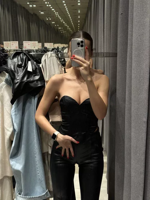 I hope you like my 21yo body by bananaju1ce_