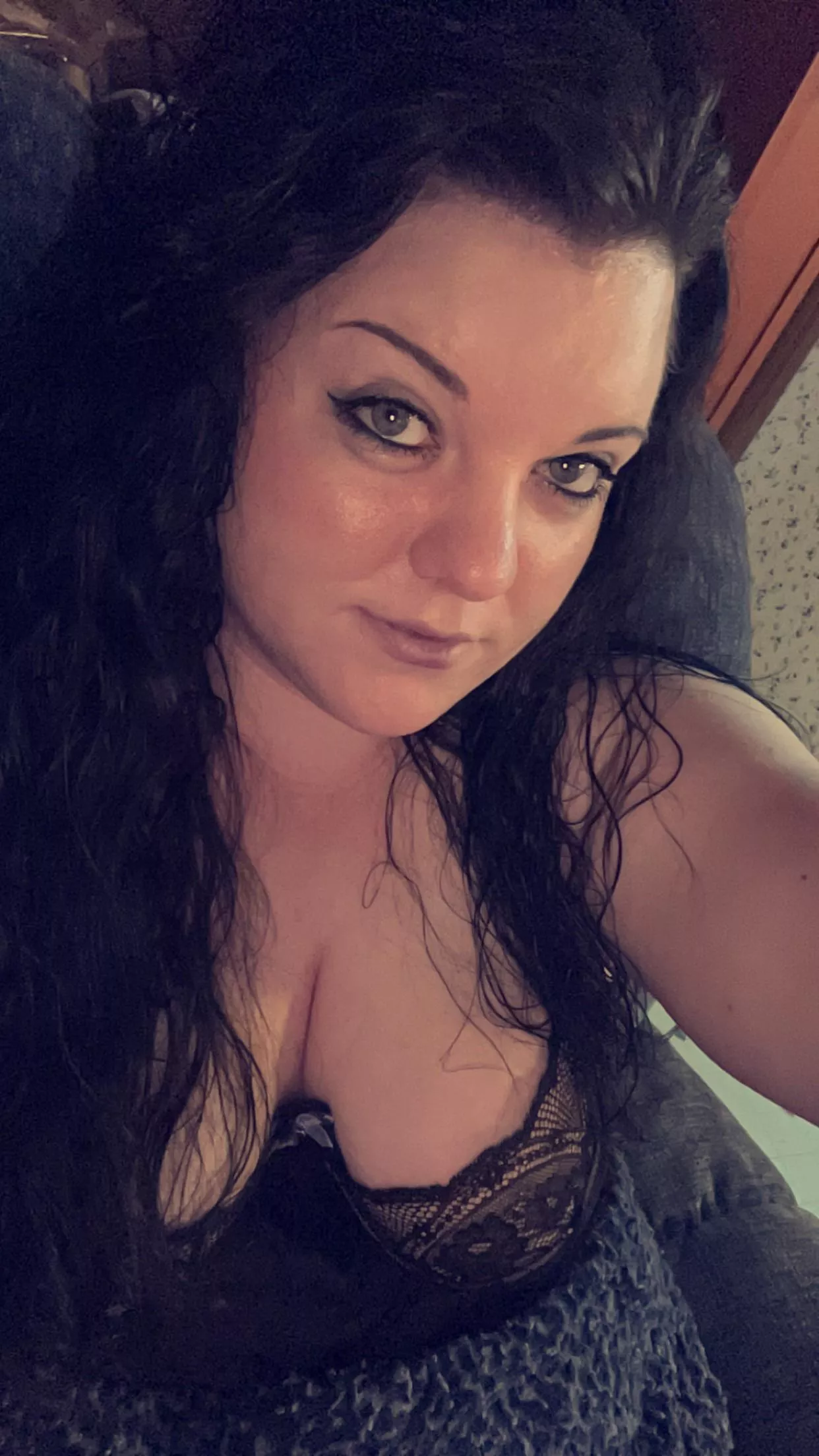 I need someone to take me to bed 👅 posted by lgbaby1995