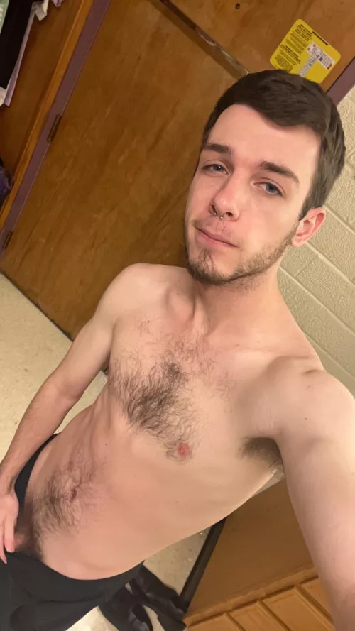 just hangin around by Oystermination