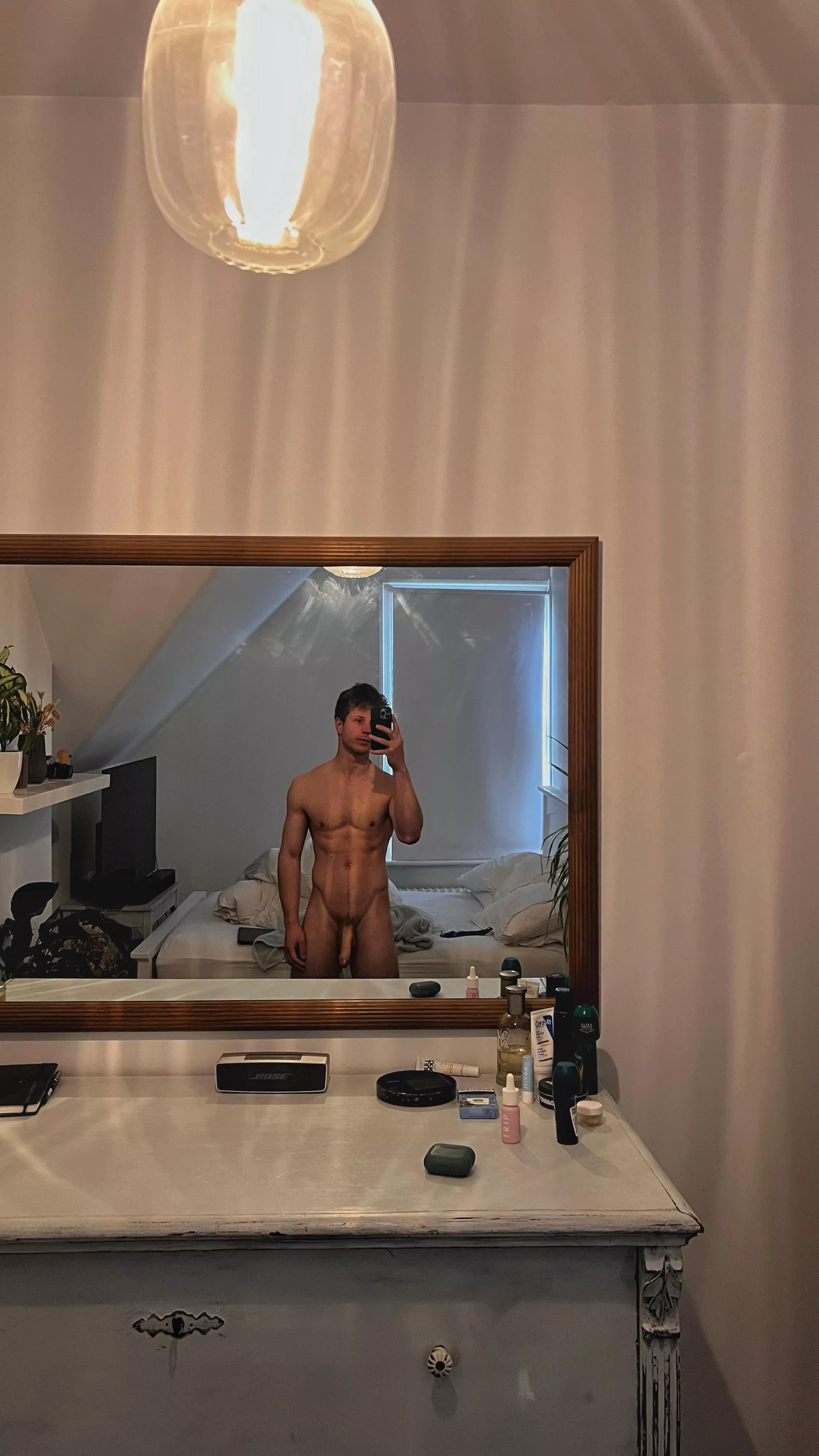 Monday nude [29] posted by helpmeimafish21