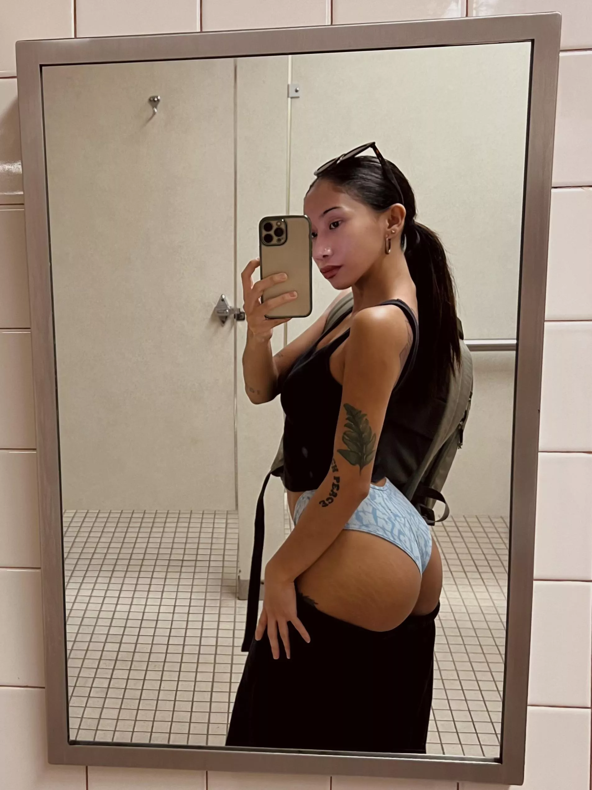 my boyfriend is so lucky he gets booty pics from me AT LEAST 5 times a day  posted by yourbabyluvvv