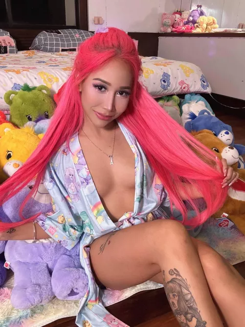 Need an older guy to teach me by Wiebenor