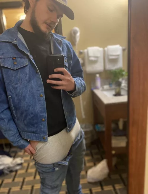 Needing to be a daddy to a daddy by Relevant_Library9018