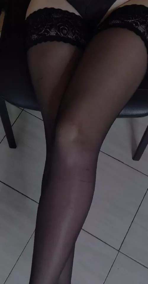 Where would you put your tongue first? by wmboom