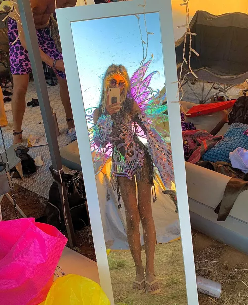 Would you be able to maintain eye contact with me if we were having sex? by sobeautiful_x