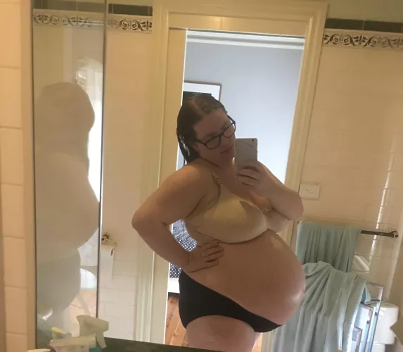 Would you still fuck me this heavily pregnant ? by Hayleycurvy
