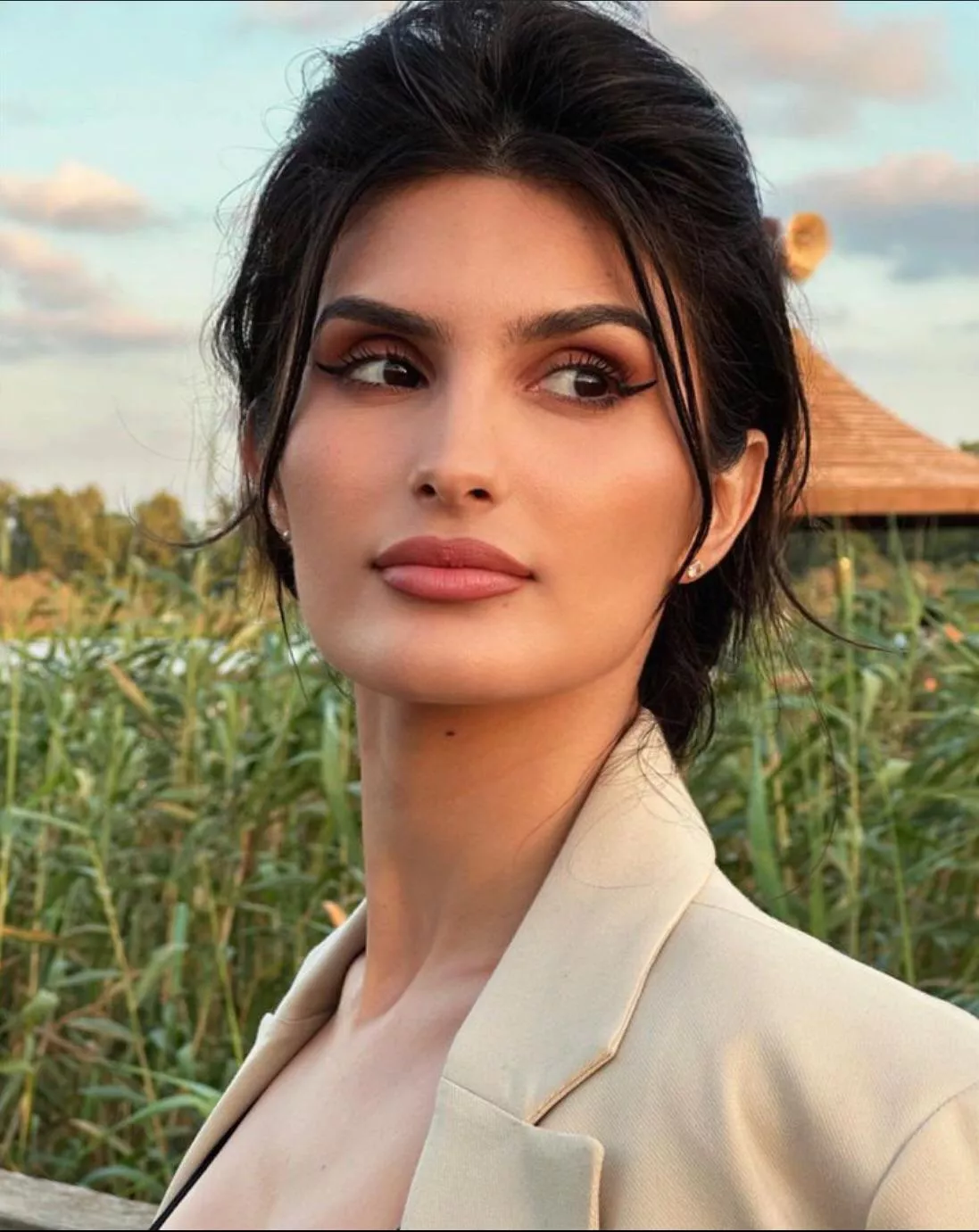 Yael Cohen Aris posted by SensitiveVariation51