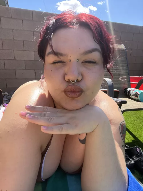 Afternoon 😚 by Confident-League8154