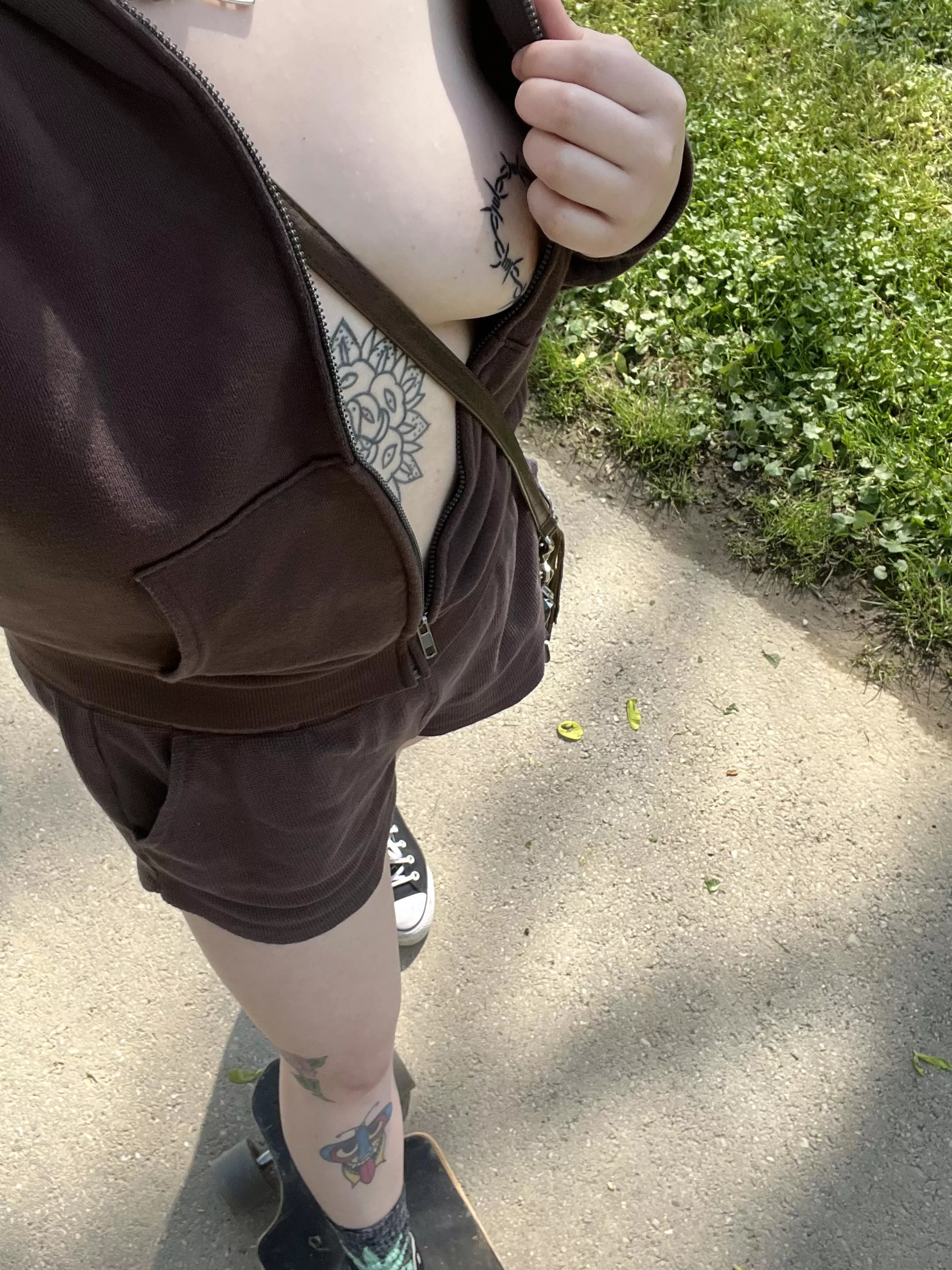 Any one like skater girls? posted by whateveryouwant-it2B