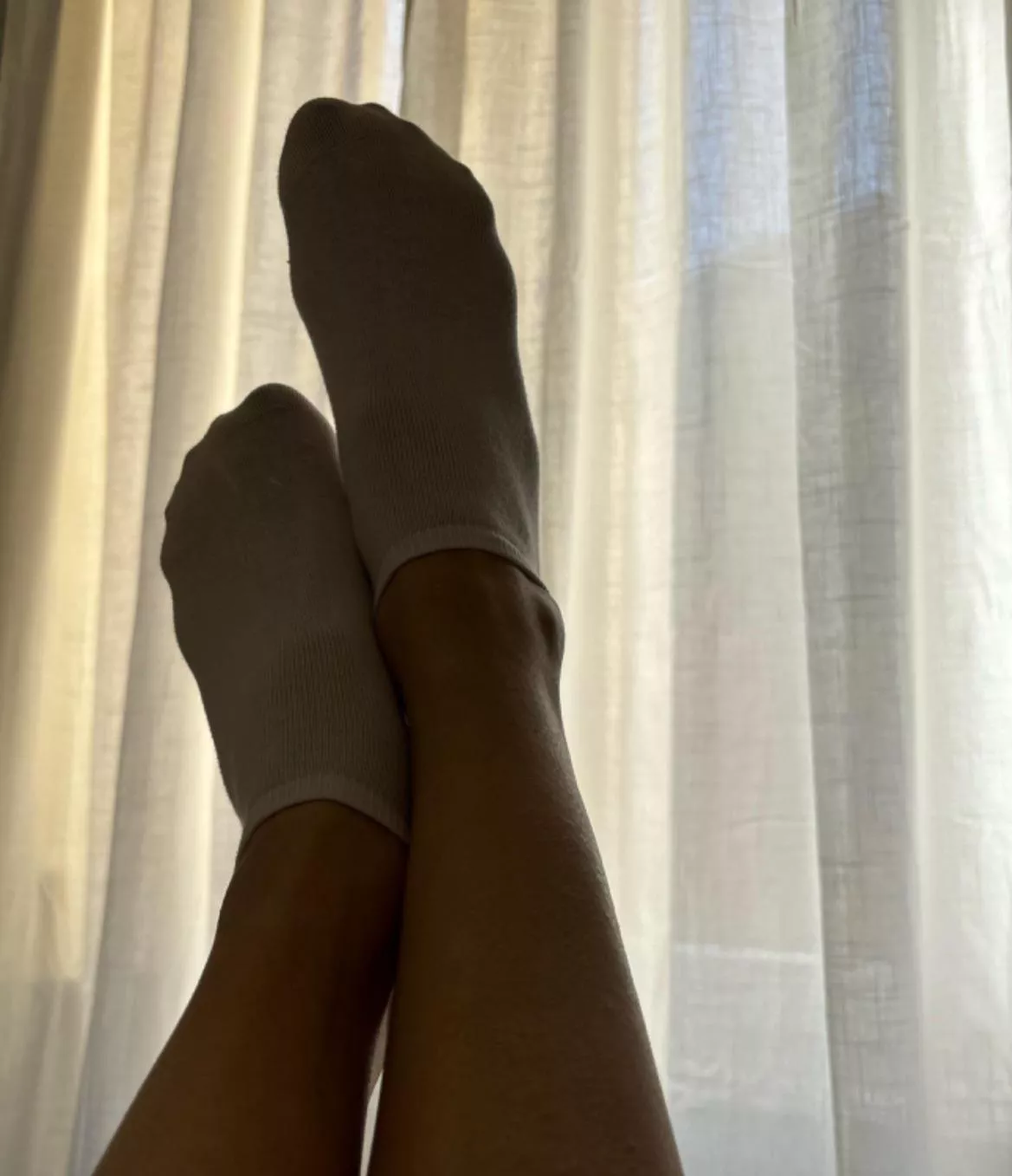 Calzini bianchi [F] posted by Bodycamilla