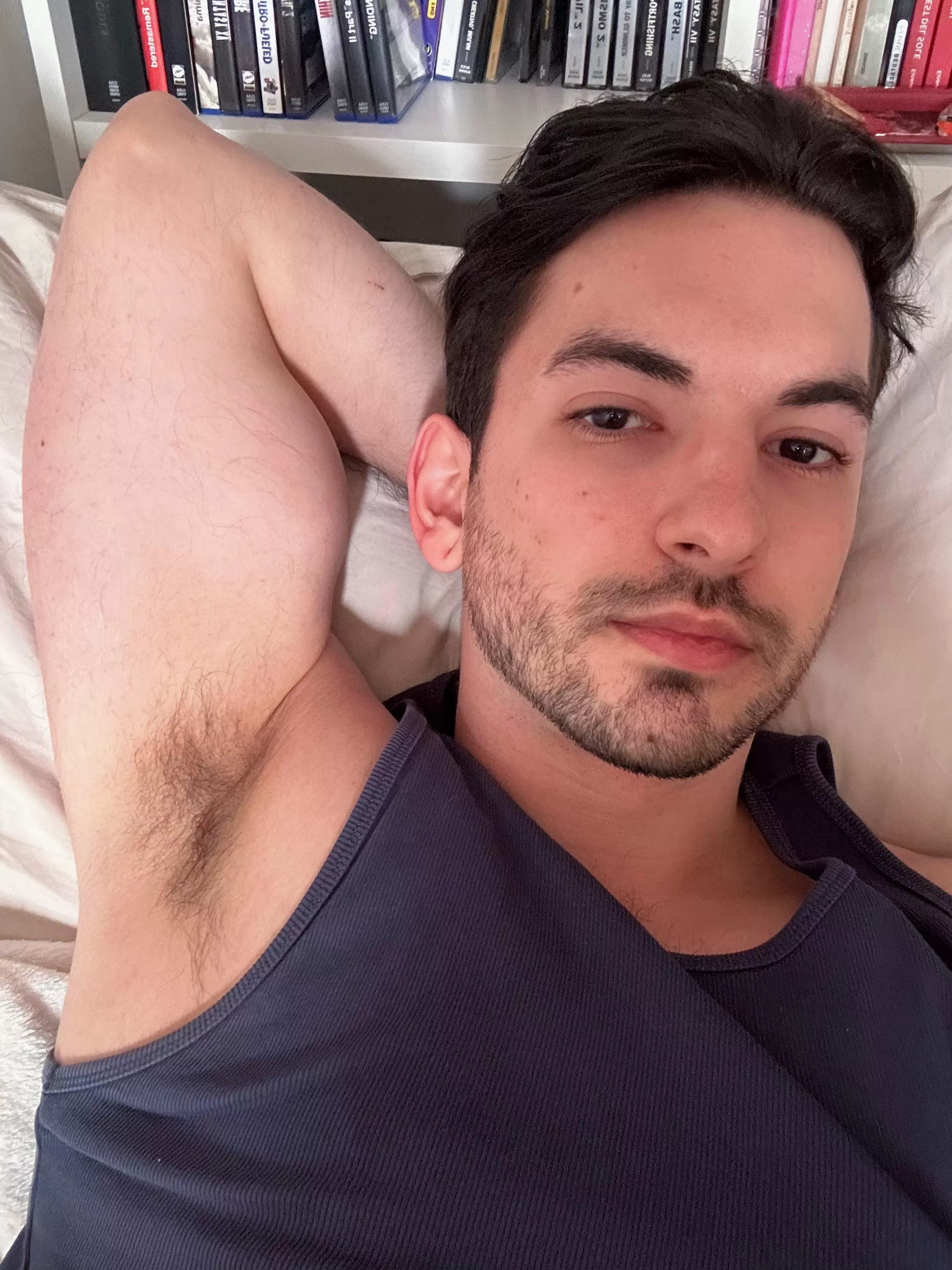 Chillin on bed  posted by kindhunter7