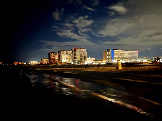 Clearwater Beach, Florida  by SwordfishFrosty1975