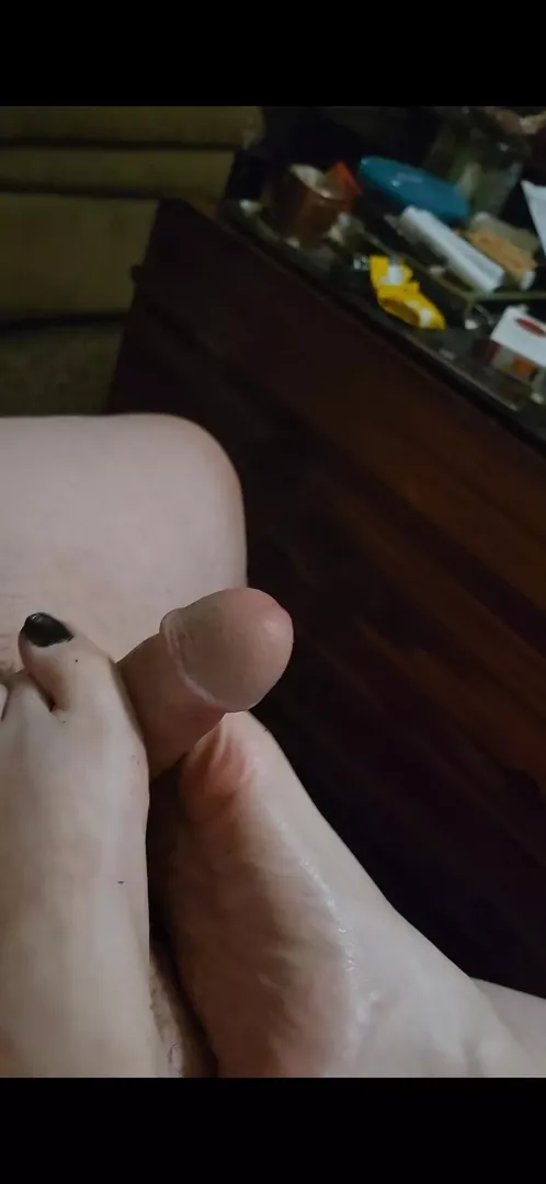 Fantastic footjob  posted by ndubk27