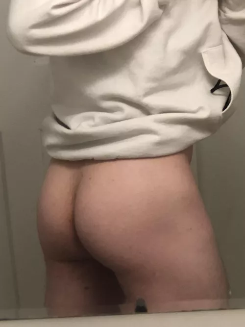 Feeling good about my booty lately :) m(23) by stoopid_pup